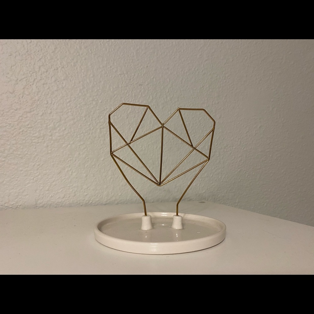 Heart-Shaped Geometric Jewelry Tree